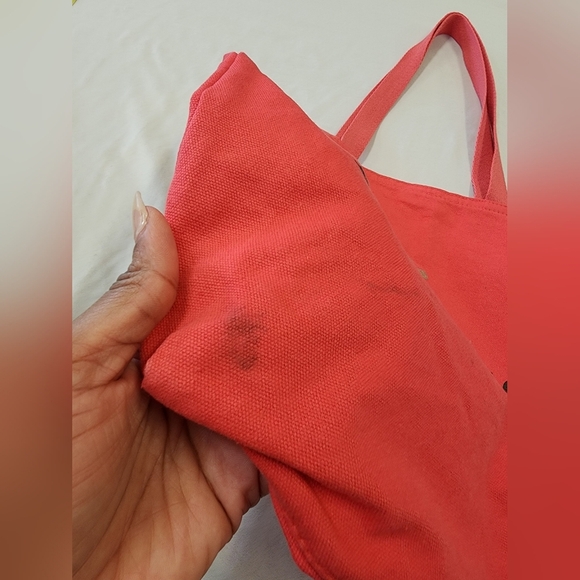 Lancome Paris Red 'Be Fearless' Tote Shoulder bag - Picture 10 of 10